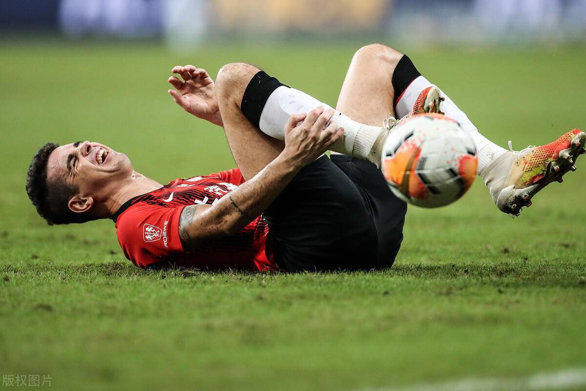 亚冠倒计时，密尔沃基雄鹿集结日再遭质疑，细节引发关注，质疑声仍在，细节决定成败的简单介绍