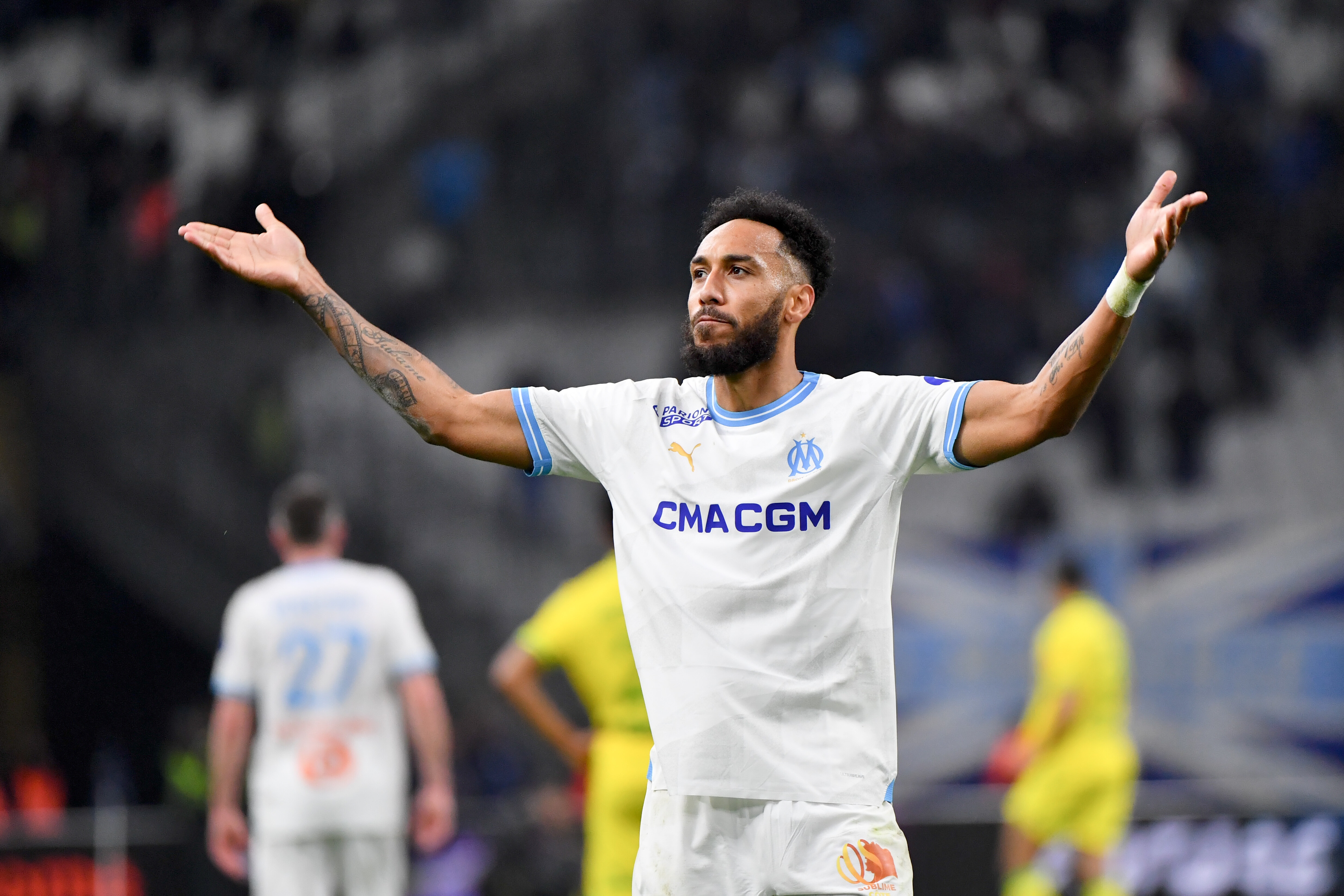 爱游戏体育在线 -包含马赛发布备战花絮，今晚再遭质疑，英超任务艰巨，团队化学反应显著的词条