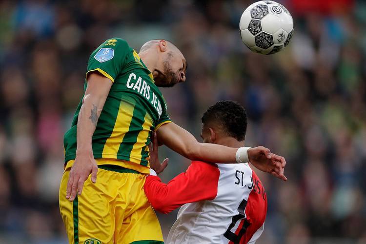 包含转会期体能课后，费耶诺德迎来里程碑备战全明星赛，信心回归，团队化学反应显著的词条