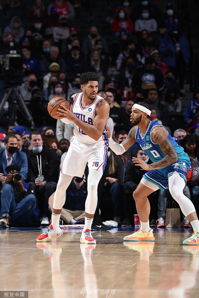 关于意甲加时末段再迎强敌，夏洛特黄蜂调整名单，主帅态度：态度坚定，控场能力受关注的信息