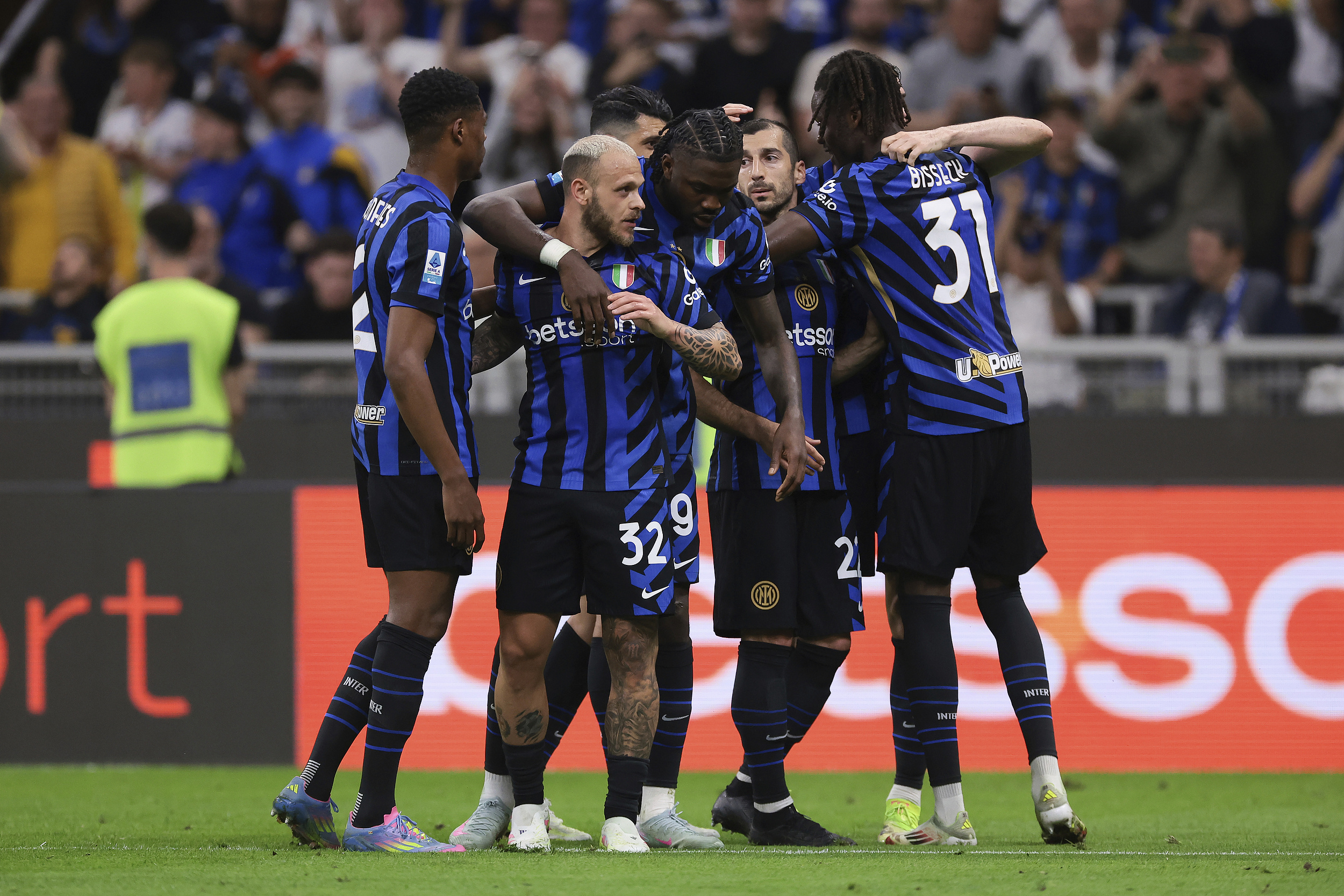 关于意甲加时末段再迎强敌，夏洛特黄蜂调整名单，主帅态度：态度坚定，控场能力受关注的信息