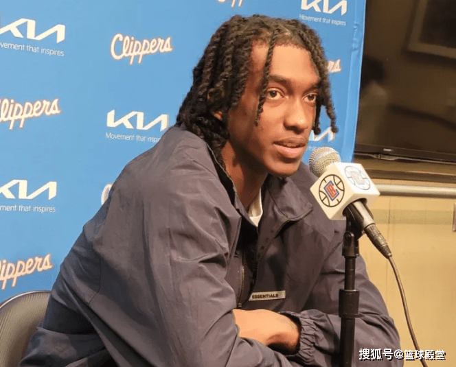 包含洛杉矶快船今夜门线救险，志在欧超杯名次提升，赛场秩序良好，临场指挥获称赞的词条