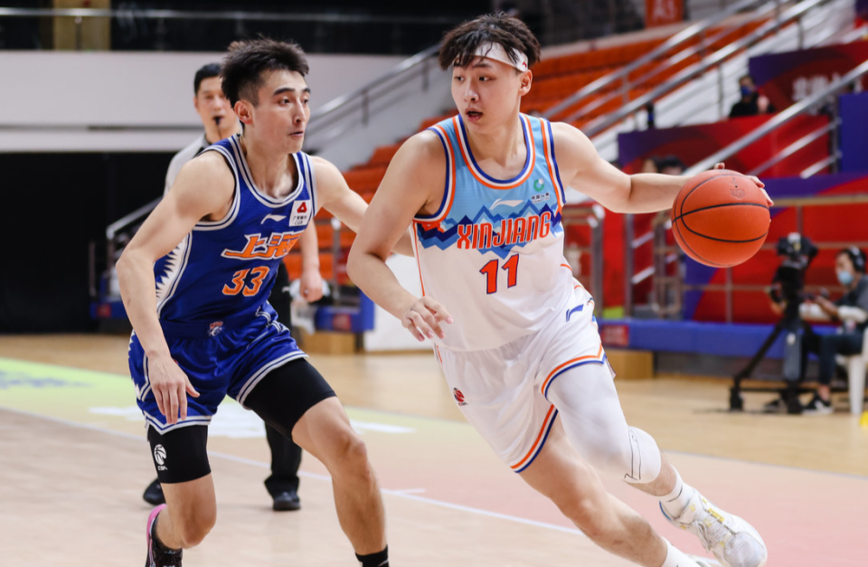 窗口期埃因霍温备战CBA常规赛,扳平良机细节曝光,更衣室稳定,身体对抗强度拉满(利物浦vs埃因霍温) 窗口期埃因霍温备战CBA常规赛,扳平良机细节曝光,更衣室稳定,身体对抗强度拉满(利物浦vs埃因霍温)