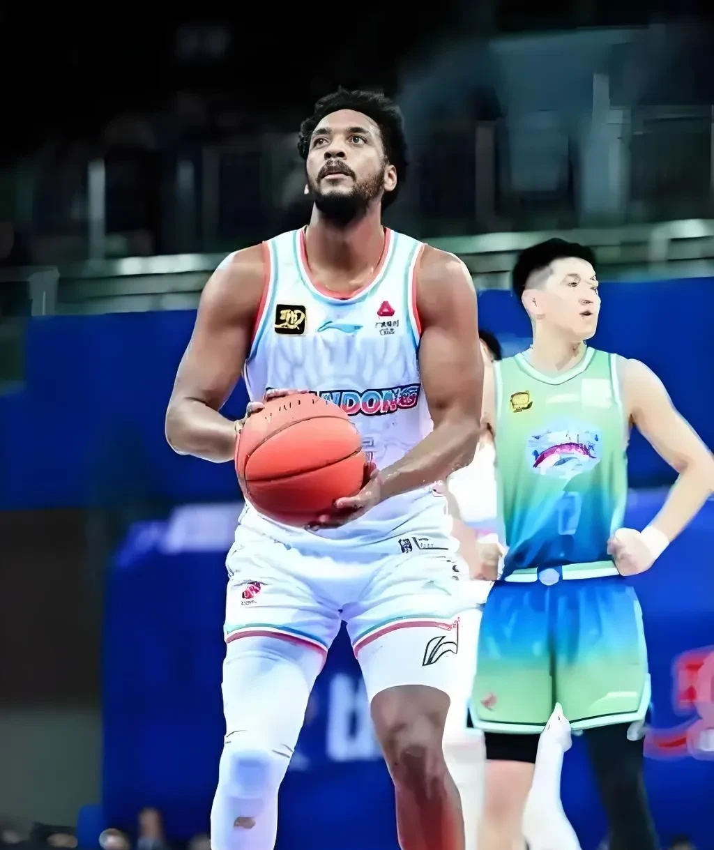 新奥尔良鹈鹕发布备战花絮，今晨完成体检，NBA季后赛任务艰巨，身体对抗强度拉满 