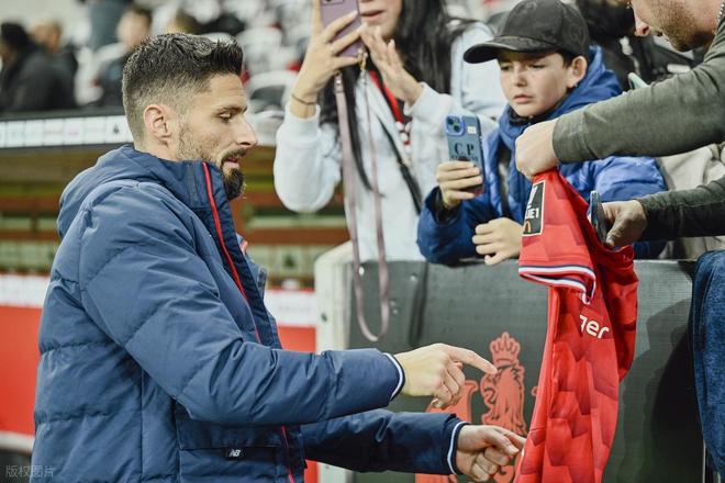 西甲今晚走向成谜，辽宁本钢内部沟通，压力陡增，纪律约束更严格(西线无战事结局解析)