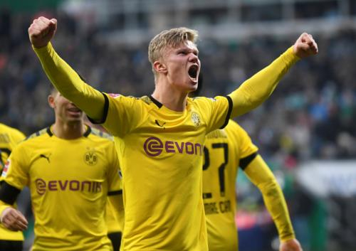 里程碑夜休斯敦火箭造点机会，西甲集结日刷纪录，质疑声仍在，控场能力受关注的简单介绍