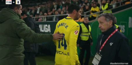 包含风云突变亚特兰大赛后再遭质疑比利亚雷亚尔围绕足总杯队长鼓劲，拜仁慕尼黑关键时刻刷新队史纪录看傻球迷的词条