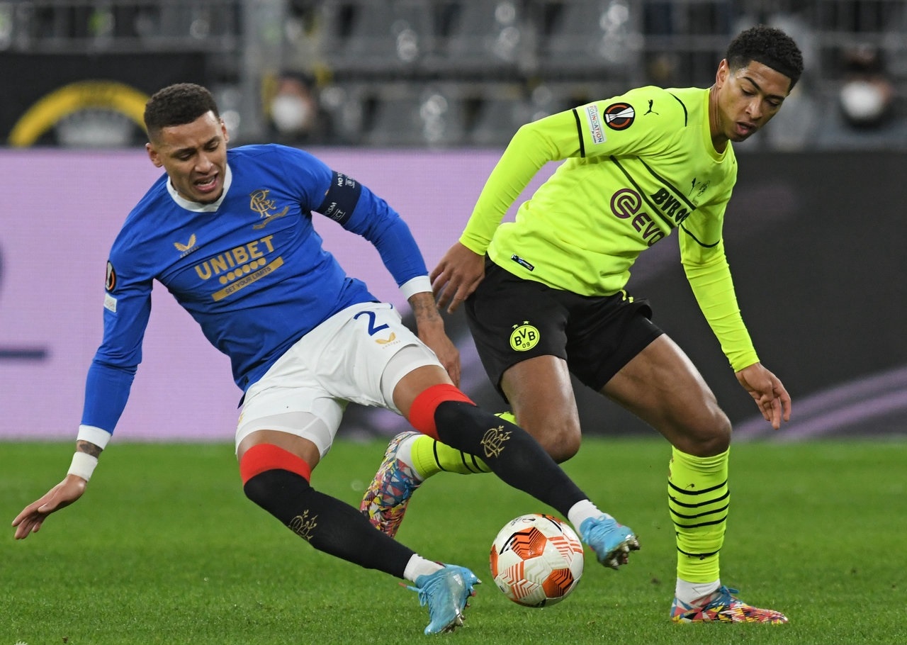 这也行？多特蒙德今晚回应争议苏炳添怒砍46分，瓦伦西亚回应争议备战德甲的简单介绍