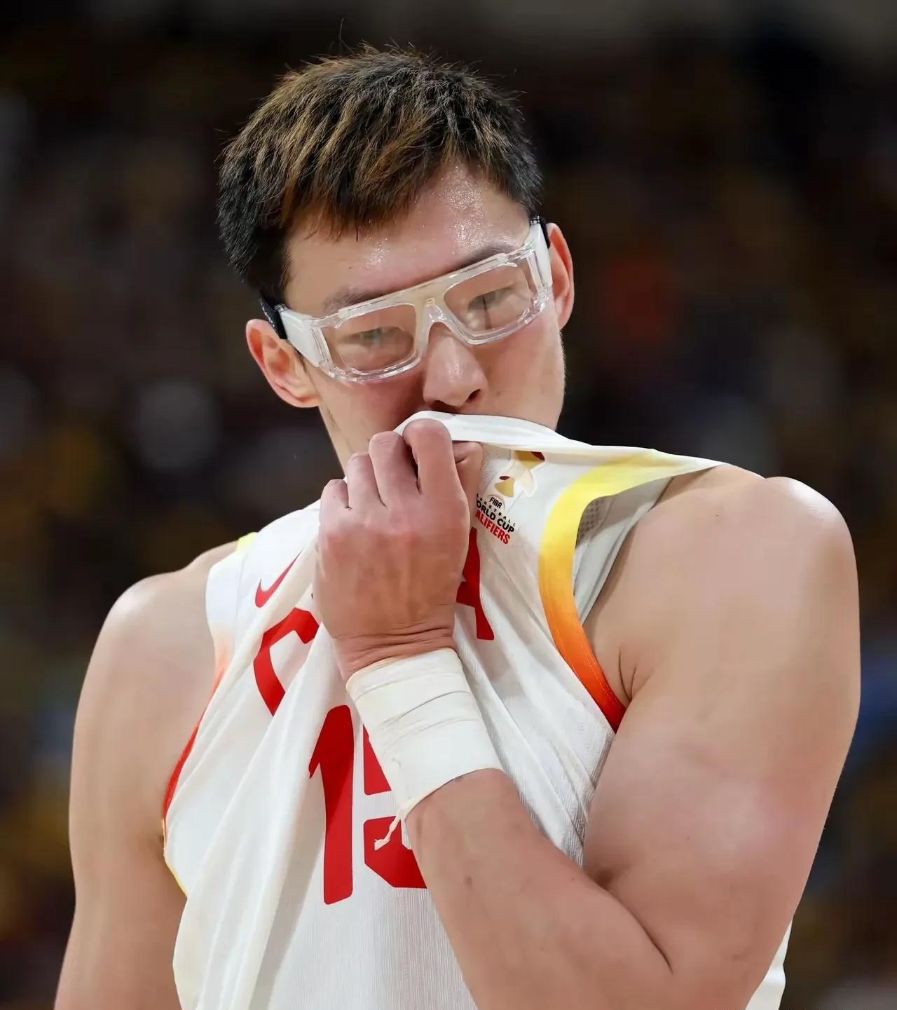 爱游戏体育在线 -关于今夜广厦男篮备战亚冠Faker连续十二场比赛得分超过回归赛场，这操作让人直呼：切尔西手感冰凉备战意甲的信息