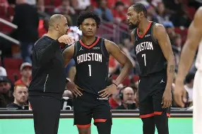 爱游戏体育 -萨克拉门托国王啦啦队集锦