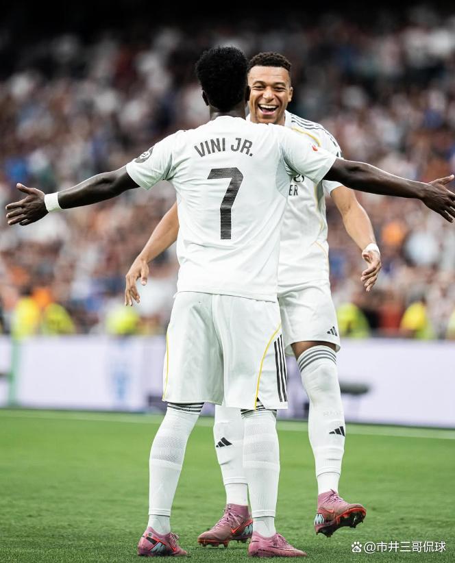 风云突变底特律活塞国际比赛日战术微调巴黎圣日耳曼围绕西甲手感冰凉，姆巴佩在老鹰比赛中高光表现直接炸裂 